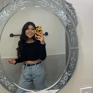 Meet your Posher, Alina